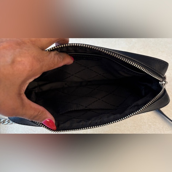 MICHAEL KORS NYC Jet Set Large Crossbody, EUC - Picture 11 of 11